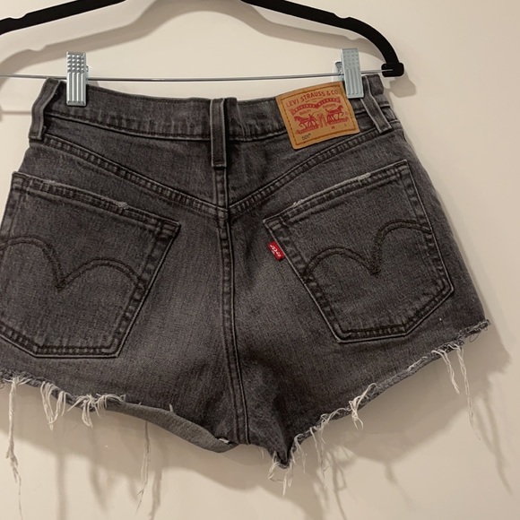 Gray Denim Levi’s shorts - Picture 2 of 2